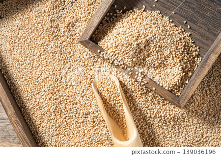 White sesame seeds 139036196