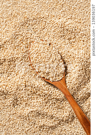White sesame seeds White sesame seeds 139036197
