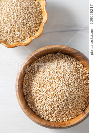 White sesame seeds White sesame seeds 139036217