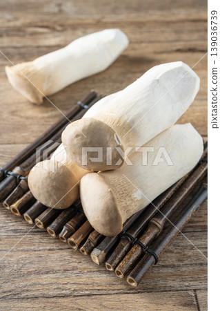 King oyster mushroom King oyster mushroom 139036739