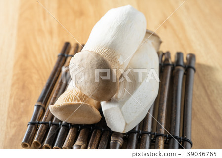 King oyster mushroom King oyster mushroom 139036765