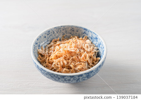 Dried shrimp 139037184