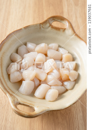 Scallop adductor muscle 139037681