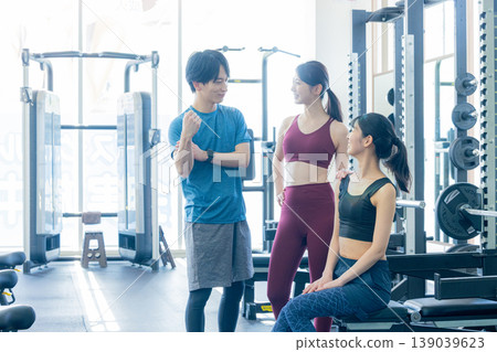 健身房（男女） 139039623