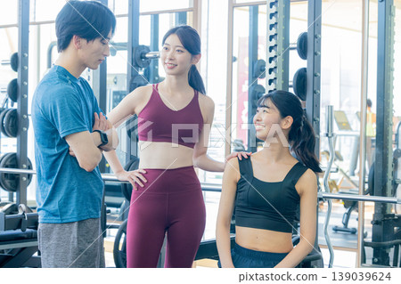 健身房（男女） 139039624