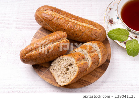 Black tea bread Black tea bread 139041125