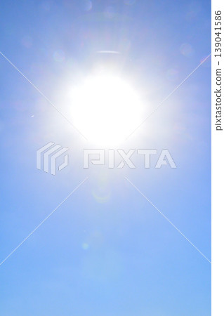 Sun, summer day, midsummer day, scorching hot day, extreme hot day Sun, summer day, midsummer day, scorching hot day, extreme hot day 139041586