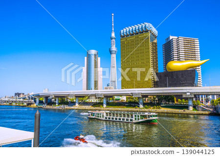 4月12日,東京城市景觀。可以看到隅田川、「道觀」水上巴士和東京晴空塔。 4月12日,東京城市景觀。可以看到隅田川、「道觀」水上巴士和東京晴空塔。 139044125