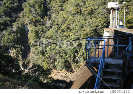 Nanagawa Dam, Kozagawa Town, Wakayama Prefecture 139051132