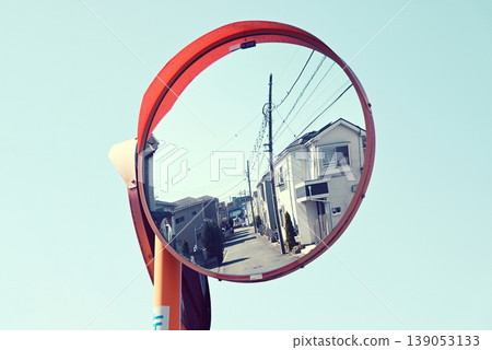 curve-mirror curve-mirror 139053133