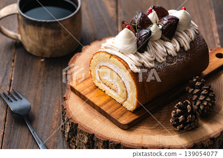 Mont Blanc roll cake Mont Blanc roll cake 139054077
