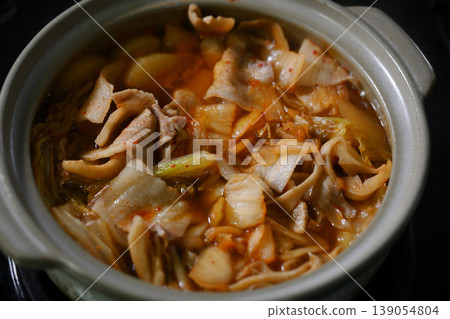 Mixed hot pot, Kimchi hot pot Mixed hot pot, Kimchi hot pot 139054804