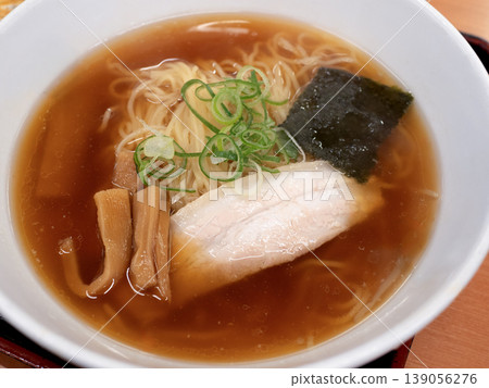 醬油拉麵 醬油拉麵 139056276