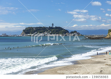 湘南七里濱:衝浪與江之島 湘南七里濱:衝浪與江之島 139056983