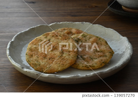 韓國海苔口味,帶有芝麻油香氣 韓國海苔口味,帶有芝麻油香氣 139057270