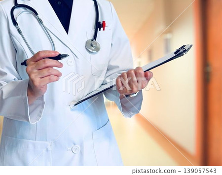 A doctor explaining in the ward corridor A doctor explaining in the ward corridor 139057543