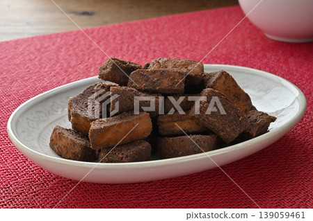 Choy Pak Rusk - Chocolate Flavor Choy Pak Rusk - Chocolate Flavor 139059461