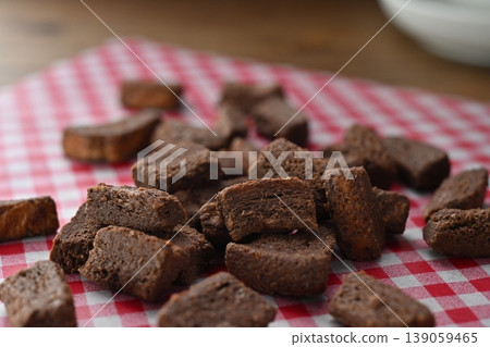 蔡寶烤麵包片 - 巧克力口味 蔡寶烤麵包片 - 巧克力口味 139059465