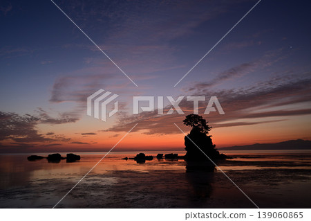 富山縣高岡市天晴海岸 139060865