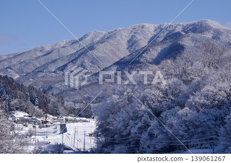 Snow-covered Fukuda-gashira, fresh snow 139061267