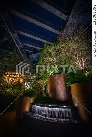 Luftbaum 位於 NEWoMan Takanawa 的頂層。 139061358