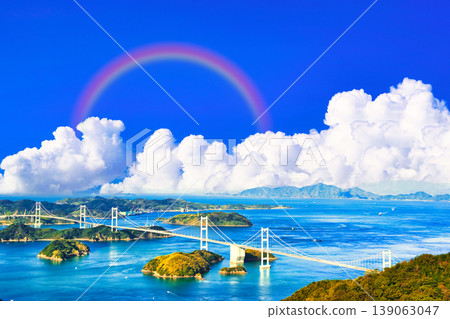 島波海道上來島海峽大橋的壯麗景色 島波海道上來島海峽大橋的壯麗景色 139063047