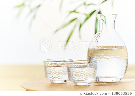 日本清酒的夏季形象：冰鎮清酒 139063839