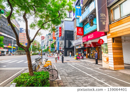 Taipei, near the entrance to Yongkang Street Taipei, near the entrance to Yongkang Street 139064401