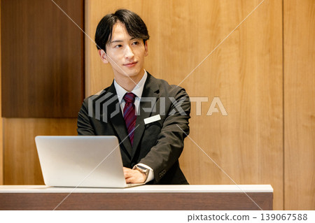 男禮賓員 男禮賓員 139067588