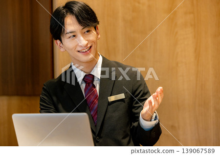 男禮賓員 男禮賓員 139067589