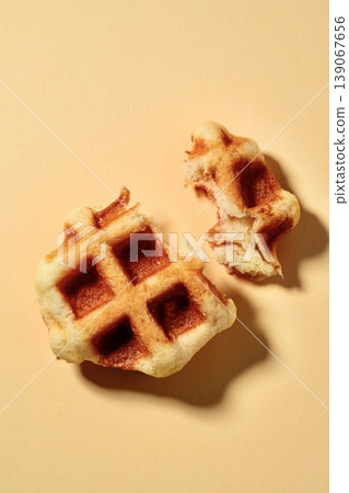Broken waffle 139067656