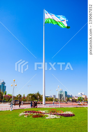 Uzbekistan National Flag, Bunyodkor Square, Tashkent 139067852