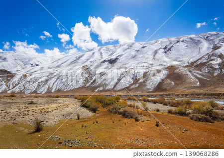Mountain landscape view from Pamir highway, Tajikistan 139068286