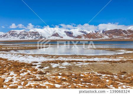 Shorkul lake and Pamir mountains near Murghab town, Tajikistan Shorkul lake and Pamir mountains near Murghab town, Tajikistan 139068324