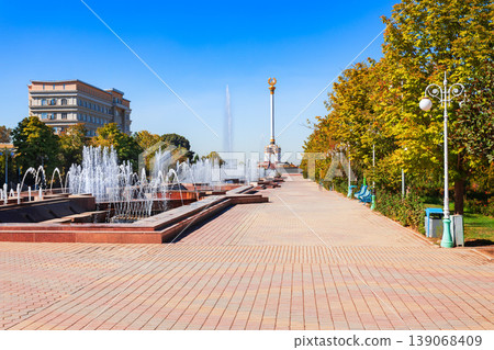 Fountain and Independence Monument in Dushanbe, Tajikistan Fountain and Independence Monument in Dushanbe, Tajikistan 139068409