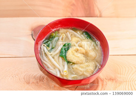 豆芽菠菜味噌湯 豆芽菠菜味噌湯 139069000
