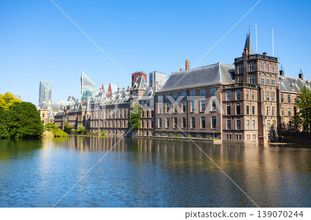 Binnenhof and Hofvijver lake in Hague, Netherlands Binnenhof and Hofvijver lake in Hague, Netherlands 139070244