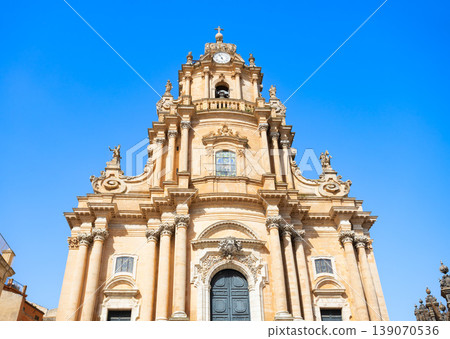 Duomo of San Giorgio or St. George Cathedral facade Duomo of San Giorgio or St. George Cathedral facade 139070536