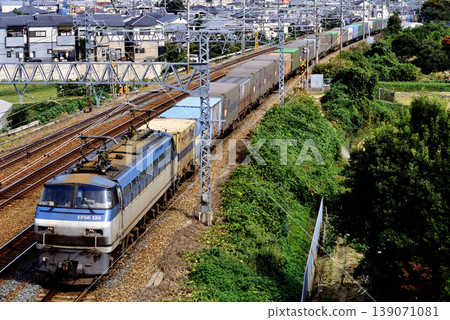 2007年:EF66128次貨櫃貨運列車在東海道線上行駛 2007年:EF66128次貨櫃貨運列車在東海道線上行駛 139071081