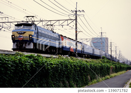 2007: EF6650 Blue Train Naha/Akatsuki running on the Tokaido Line 139071782