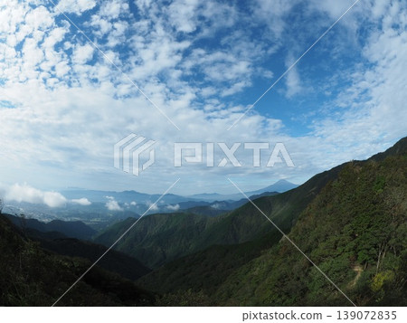A traverse from Yabitsu Pass to Mt. Tonodake in late September (Hadano City, Kanagawa Prefecture) A traverse from Yabitsu Pass to Mt. Tonodake in late September (Hadano City, Kanagawa Prefecture) 139072835