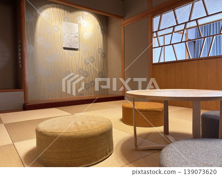 Room at the inn 139073620