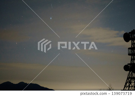 黎明時分的東方夜空 黎明時分的東方夜空 139073719