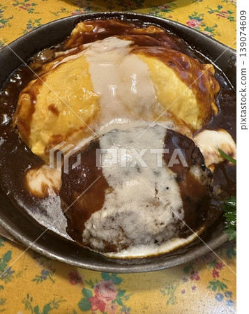 hamburger   139074609