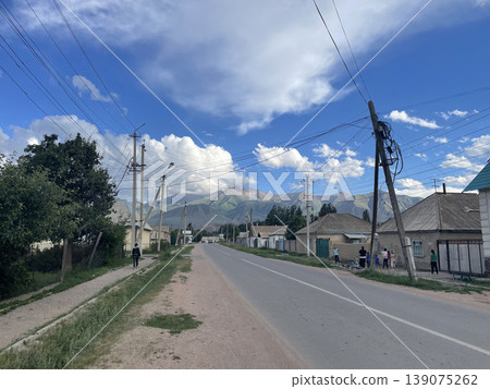 吉爾吉斯科奇科爾的街道 139075262