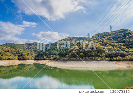 Scenery of the Ohara Reservoir in Shinshiro City (Aichi Prefecture) Scenery of the Ohara Reservoir in Shinshiro City (Aichi Prefecture) 139075515