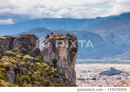 Monastery of the Holy Trinity i in Meteora, Greece Monastery of the Holy Trinity i in Meteora, Greece 139076909