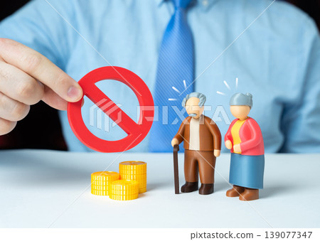 Elderly people are surprised by an official's refusal to provide financial support. Lack of pension indexation highlights inequality. Social policy gaps affect income stability and welfare. Elderly people are surprised by an official's refusal to provide financial support. Lack of pension indexation highlights inequality. Social policy gaps affect income stability and welfare. 139077347
