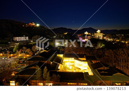 從瑞鳳酒店眺望秋生溫泉的夜景 從瑞鳳酒店眺望秋生溫泉的夜景 139078213