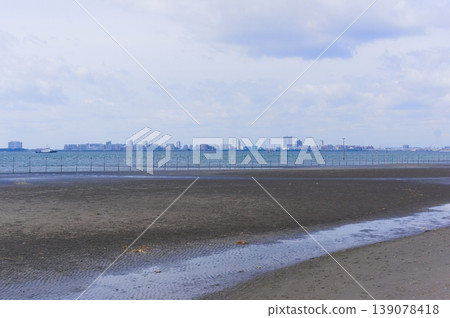 Around Sanbanze Seaside Park, Funabashi City, Chiba Prefecture, April 2026 Around Sanbanze Seaside Park, Funabashi City, Chiba Prefecture, April 2026 139078418